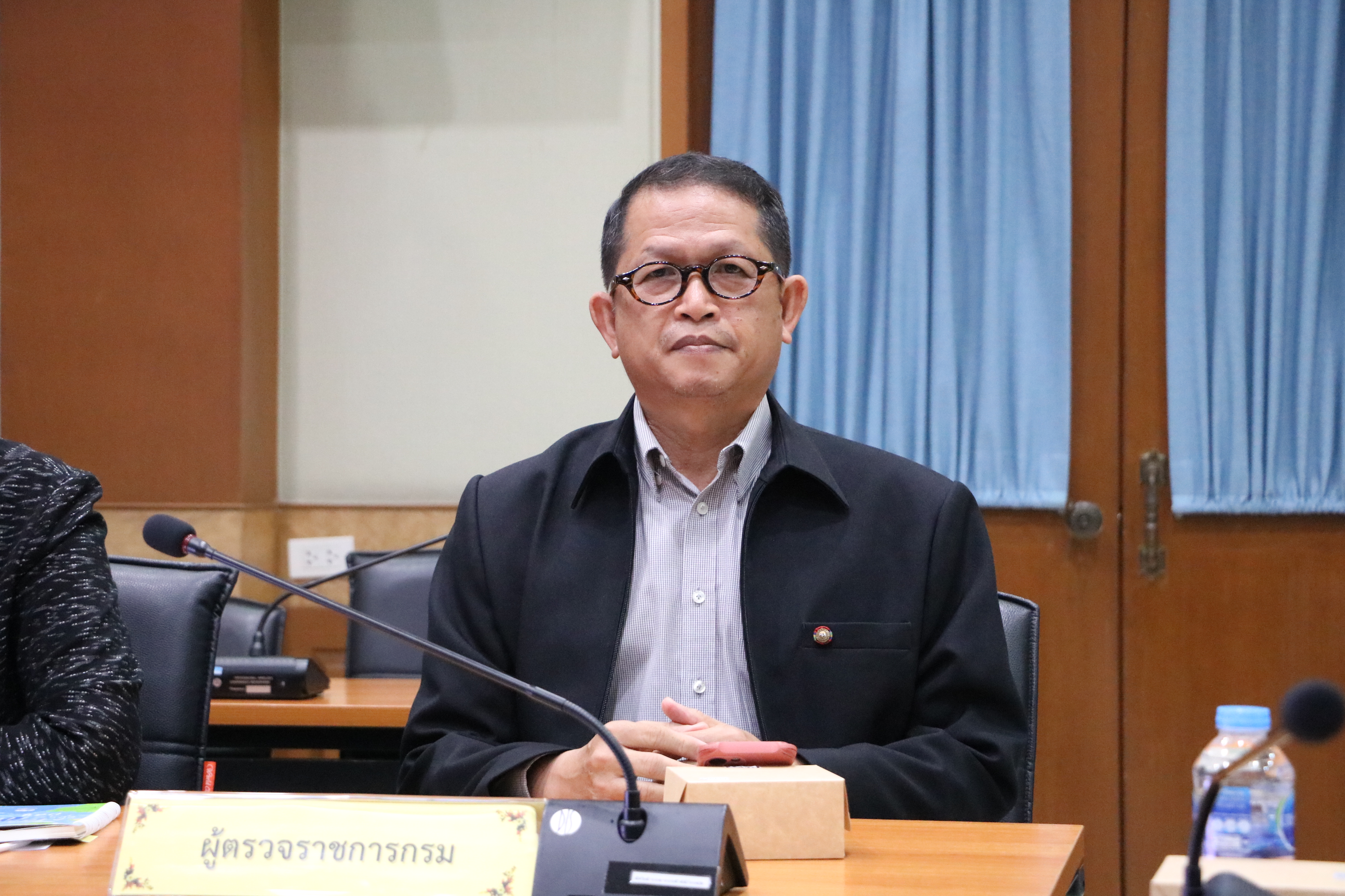title - ส.ป.ก. ประชุมคณะกรรมการดำเนินการจัดพิธีประกาศเกียรติคุณผู้เกษียณอายุราชการ สำนักงานการปฏิรูปที่ดินเพื่อเกษตรกรรม ประจำปีงบประมาณ พ.ศ. 2569 ครั้งที่ 2/2569